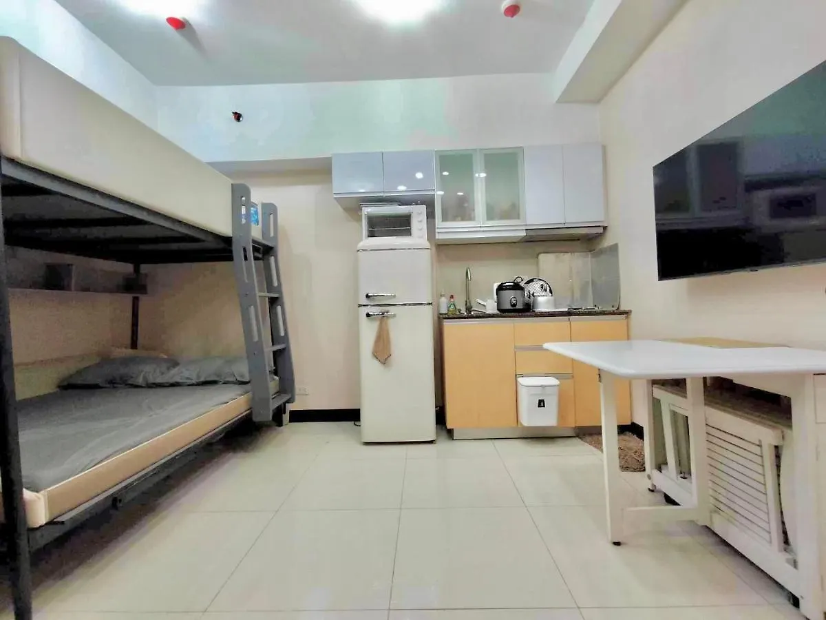 Aparthotel Studio Type Condo In Bgc Taguig